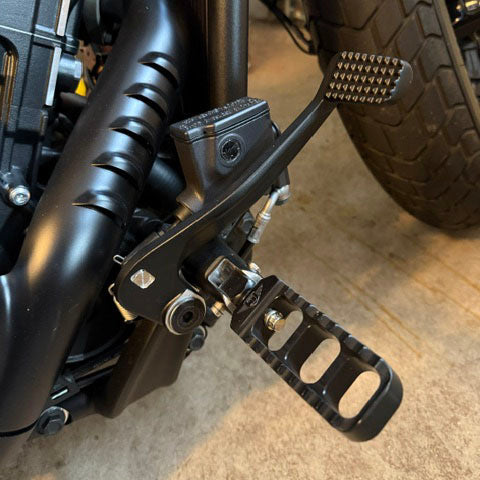 2025 Indian Scout with Joker Machine Footpegs