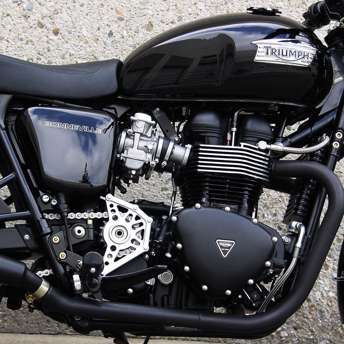 w*r様 TRIUMPH エンジンカバーセット ブラック Series 900 Triumph Sprocket Cover
