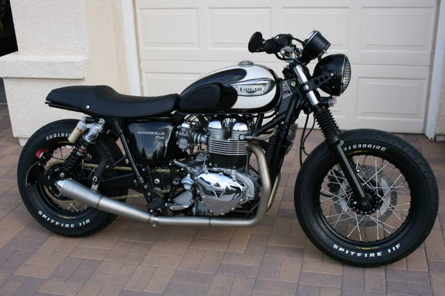 Series 900 Triumph Sprocket Cover Black