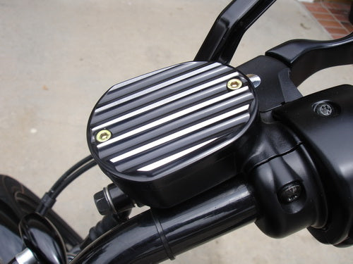 Sportster Front Master Cylinder Cover Finned Black