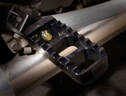 Triumph Bonneville Narrow Serrated Footpegs