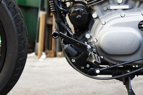 Road Racing Shift & Footpegs Black Side