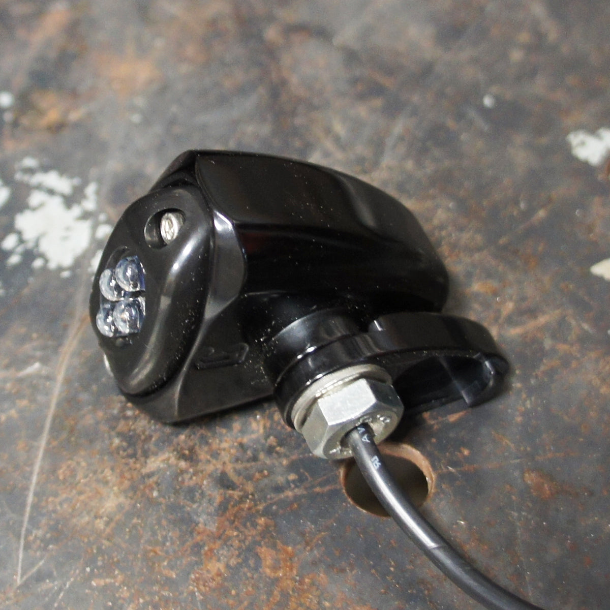 Center Mount LED with Side Rail Adapter