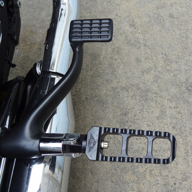 Narrow Serrated Footpegs Black