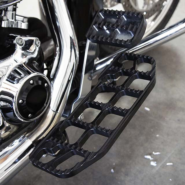 Serrated Floorboards Black