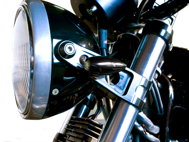 Series 900 Triumph Headlight Bracket Black