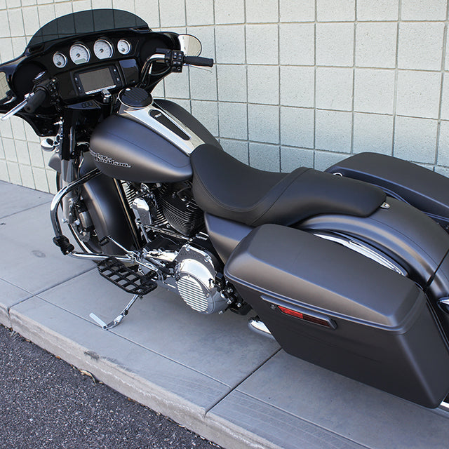 Fuel Door Finned Black