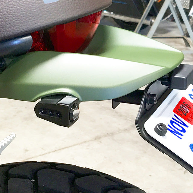 Rat Eye Side Mount Turn Signal Amber Black