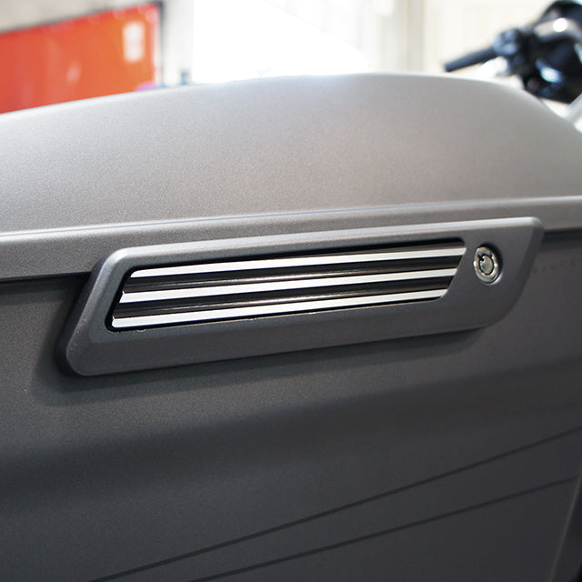 Saddlebag Latch Inserts Finned Black