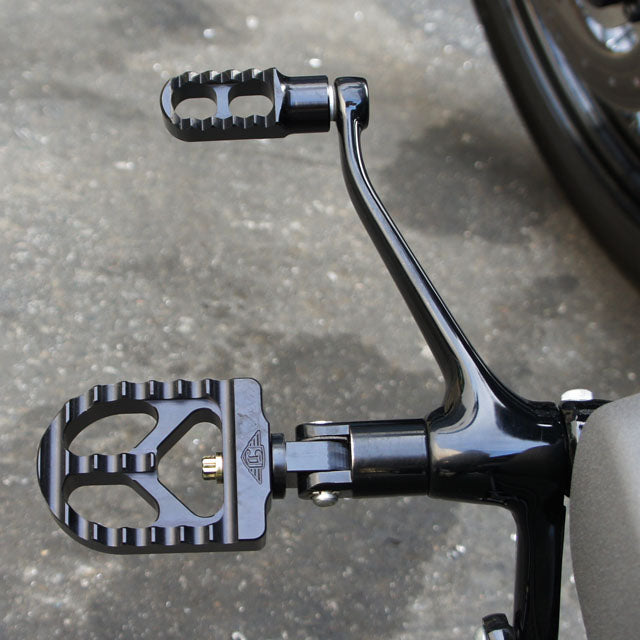 Short Serrated Footpegs Black