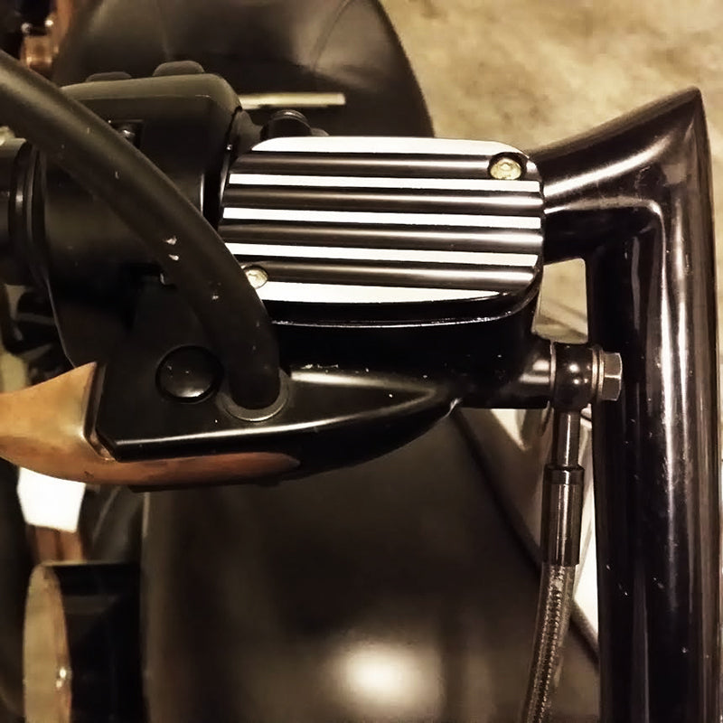 Front Master Cylinder Cover Finned Black FL, V-Rod