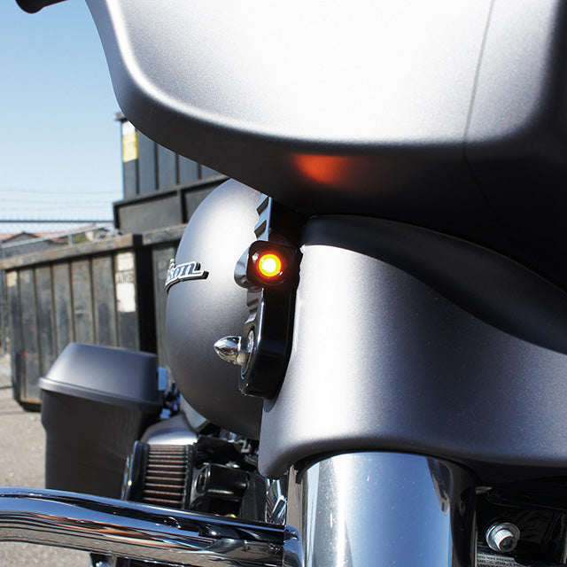 Streamliner Front Turn Signals Finned Black