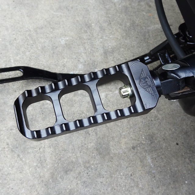 Narrow Serrated Footpegs Black